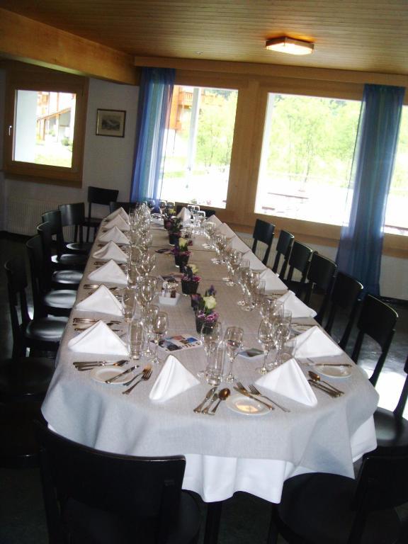 Hotel Furka Oberwald Exteriör bild